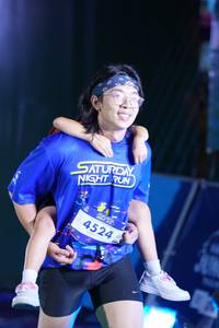 BIB: 4524
                            <button type="button" onclick="openModal(26260881)" class="btn btn-primary btn-sm float-right btn-popup" data-toggle="modal" data-target=".modal-high-quality">
                        <i class="fas fa-shopping-cart"></i> Add to Cart
                    </button>
                                            <button type="button" onclick="isThisMe(26260881, true)" class="btn btn-success btn-sm float-right btn-popup btn-isme hidden" data-toggle="tooltip" data-placement="bottom" title="นี่คือรูปของคุณใช่ไหม คลิกที่นี่เพื่อเอาเข้าอัลบั้ม">
                        <i class="fas fa-plus"></i> Add to album
                    </button>
                    <button type="button" onclick="isThisMe(26260881, false)" class="btn btn-warning btn-sm float-right btn-popup btn-isnotme hidden">
                        <i class="fas fa-ban"></i> Remove from album
                    </button>